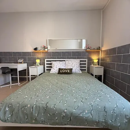 Le Zen Calme Et Relaxant A Apartman Montluçon